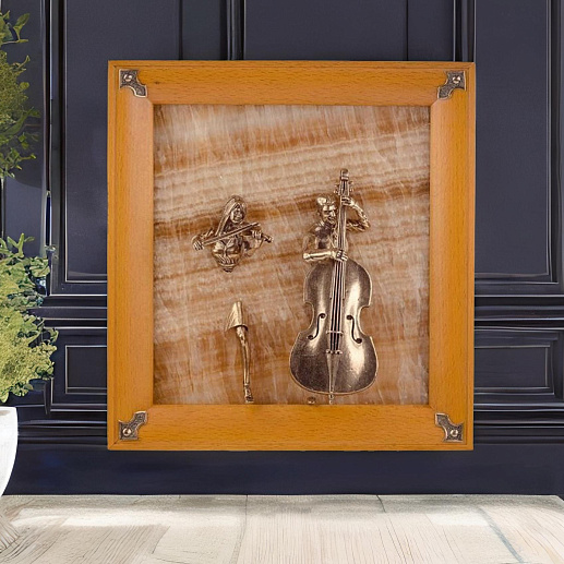Бронзовая картина "Скрипачка и контрабасист" на ониксе